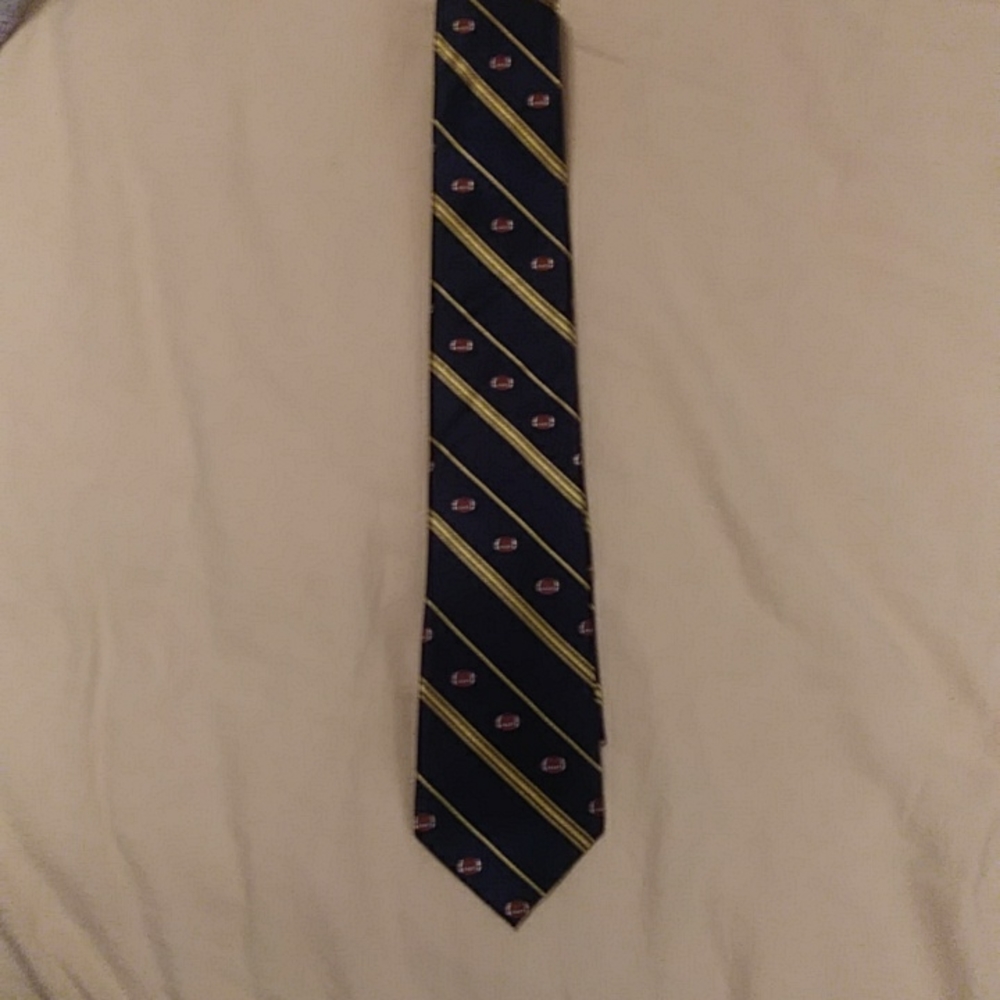 Croft & Barrow necktie